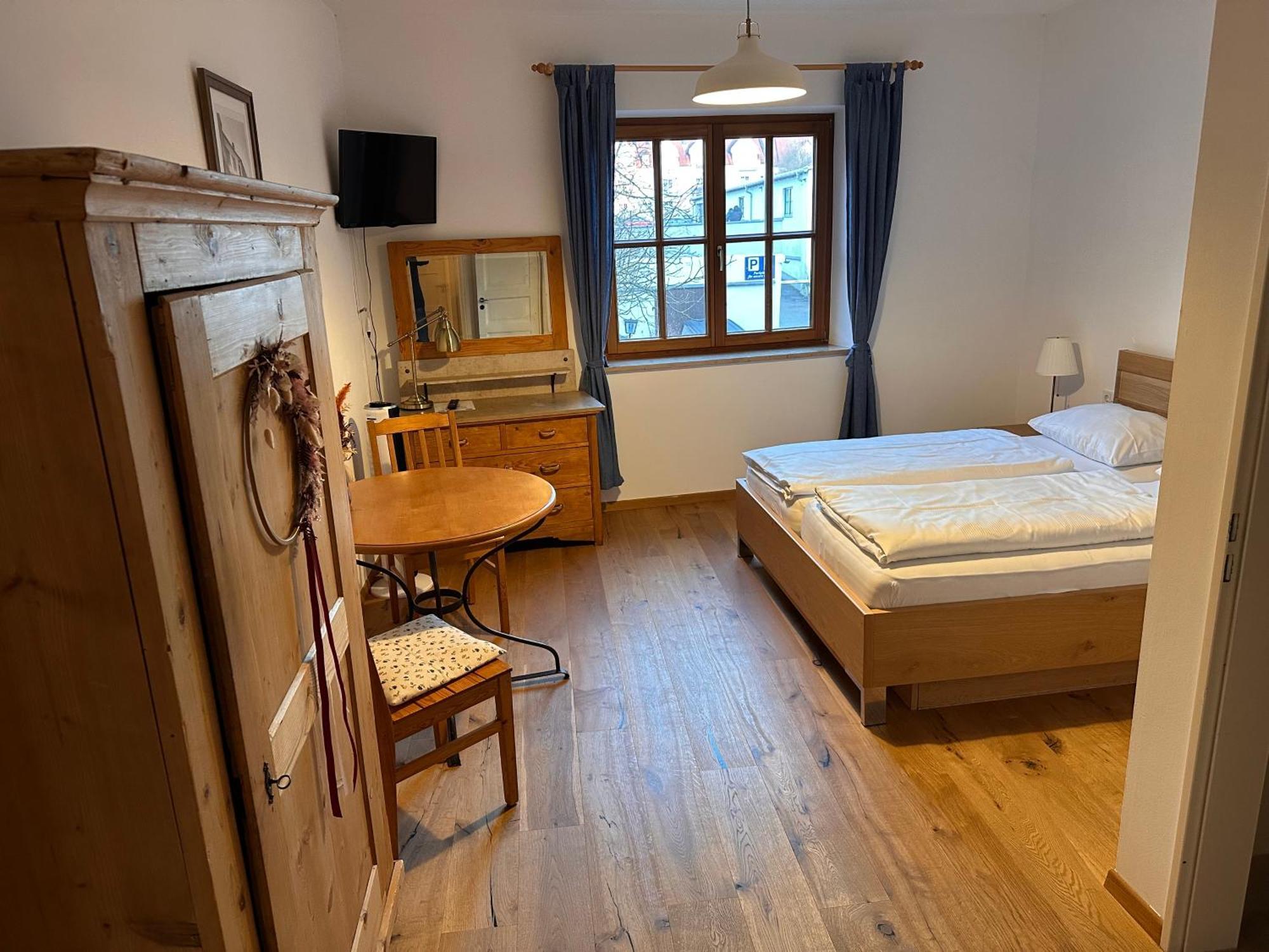 Gasthof Zur Post Wolnzach Exteriör bild