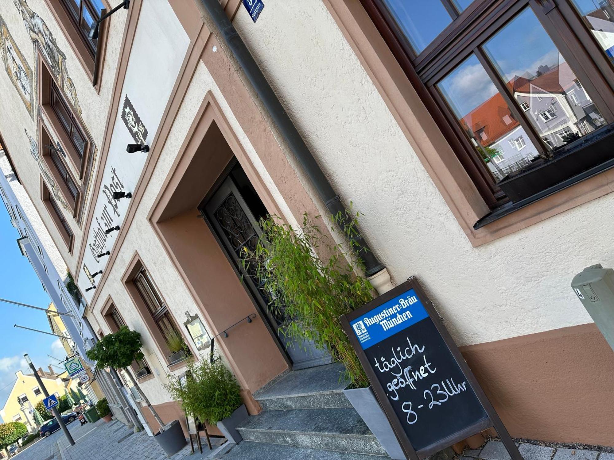 Gasthof Zur Post Wolnzach Exteriör bild